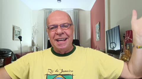 Maduro acha que não vai ser atacado e zomba. Deixa ele...