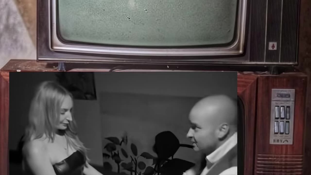 😨👽 Wait For The End... Creepy Encounter | TheHauntingHour