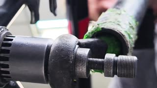 The bicycle bottom bracket carriage is jammed. How can remove bottom bracket ?