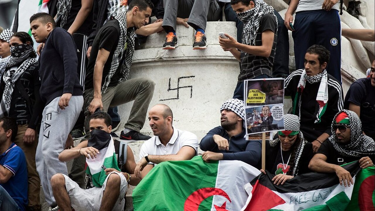 Lesson In Attacking A Jewish Mother! Antisemitism In America!