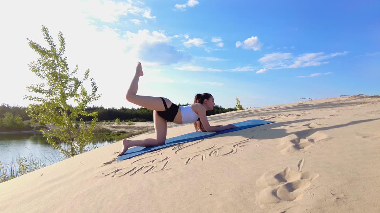 Healthy yoga for relaxation ⧸ Stretching flow