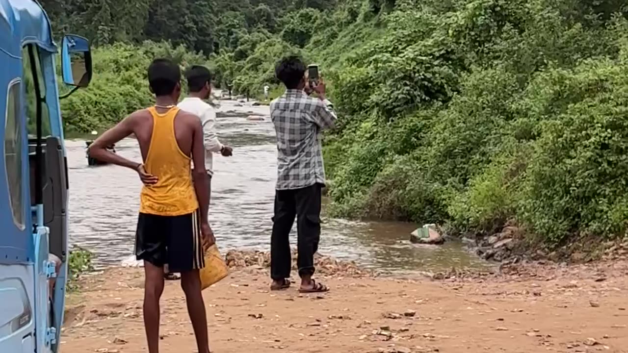 Kids Run From Charging Elephant