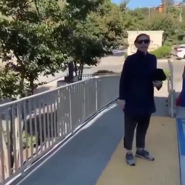 Woman yells racist slurs while leaving store...BASED