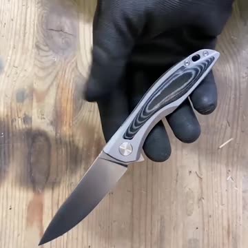 Folding knife from a master with 36 years of experience!