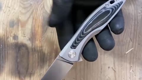 Folding knife from a master with 36 years of experience!