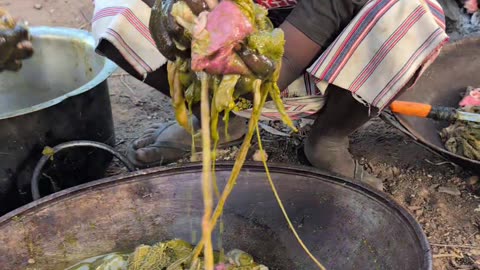 Amazing Today's Lunch 😋😯,, That's Awesome girls hadza hunt's prepare Food, So delicious 😋