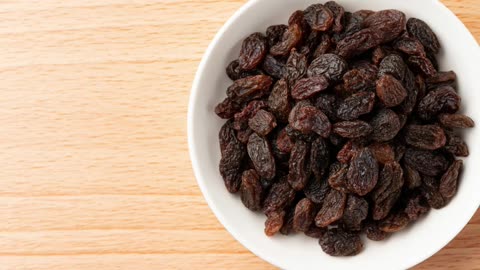 सर्दी में काली किशमिश खाने के फायदे #short #health #viarl