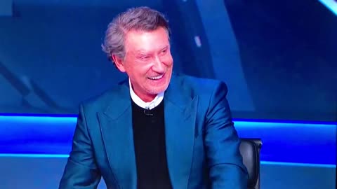 CBJ Olivier Vs SJS Reaves 👊🏻 Bonus fight The Great One’s one & only NHL fight. 💪🏻😂😂