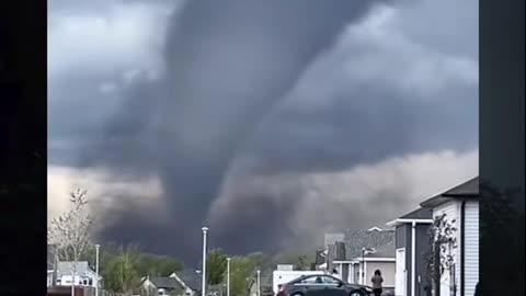 😱👽 Alien Encounter Caught on Camera! | TheHauntingHour