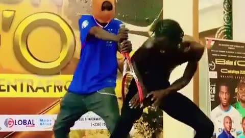 😮🏓 Man Fits His Entire Body Through a Tennis Racket! | FeedMyCuriosity