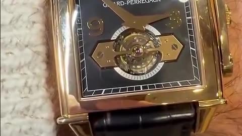 This watch from 1945 activates a a slot machine at the press of a button…Engineering from 1945