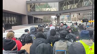 Live: Counter-protests and “Crusader March” face off in Minneapolis