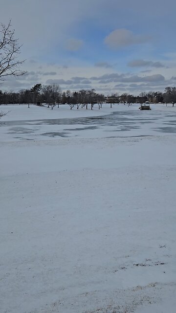 Louis Reservoir is now a Giant Popsicle