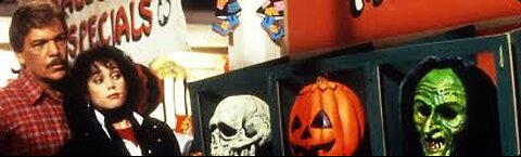 Halloween III: Season of the Witch 15 1982 ‧ Horror/Sci-fi ‧ 1h 39m