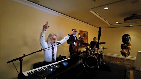 A Piano Trio’s Gritty Take on Loggins & Messina’s ‘Your Mama Don’t Dance’ (Live Jam Session)
