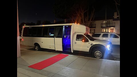 2017 - Ford F-550 Party Bus | 30 Seater | Private Events Bus for Sale in California!