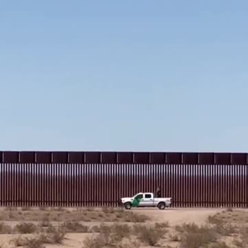 Border Patrol agent shoots drone out of the sky