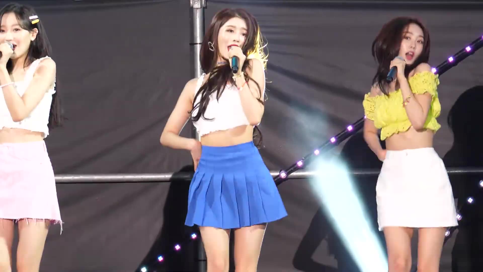 Daily Beauty EP 575 | Lovely Off-white Dress Sultry Seductive Dance