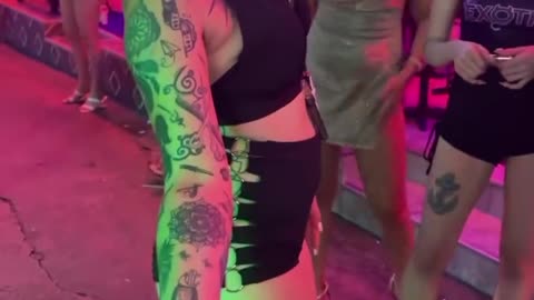 Manchester Uk Landon ♀️ Girls night Life Uk|| Walking Street