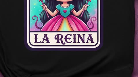 ¿Quién más se siente una reina todos los días con esta camiseta? #LaReina #EstiloMexicano