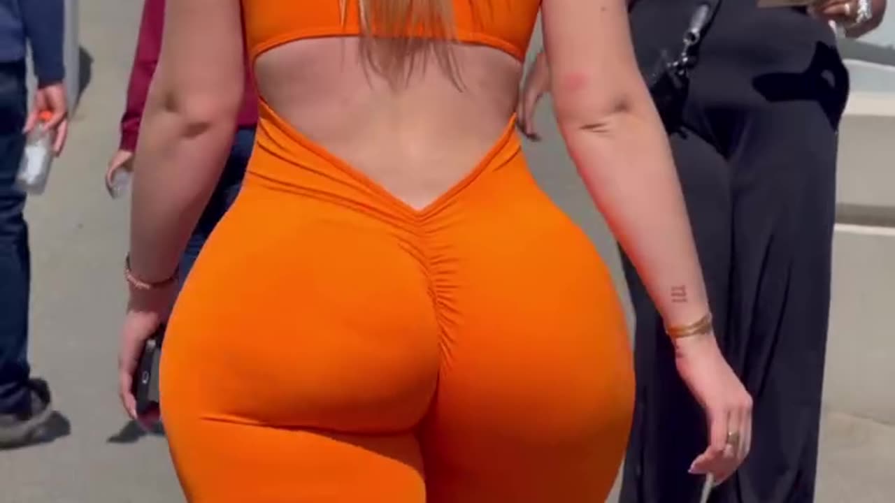 🍑 Orange Is The New Black 💯🔥
