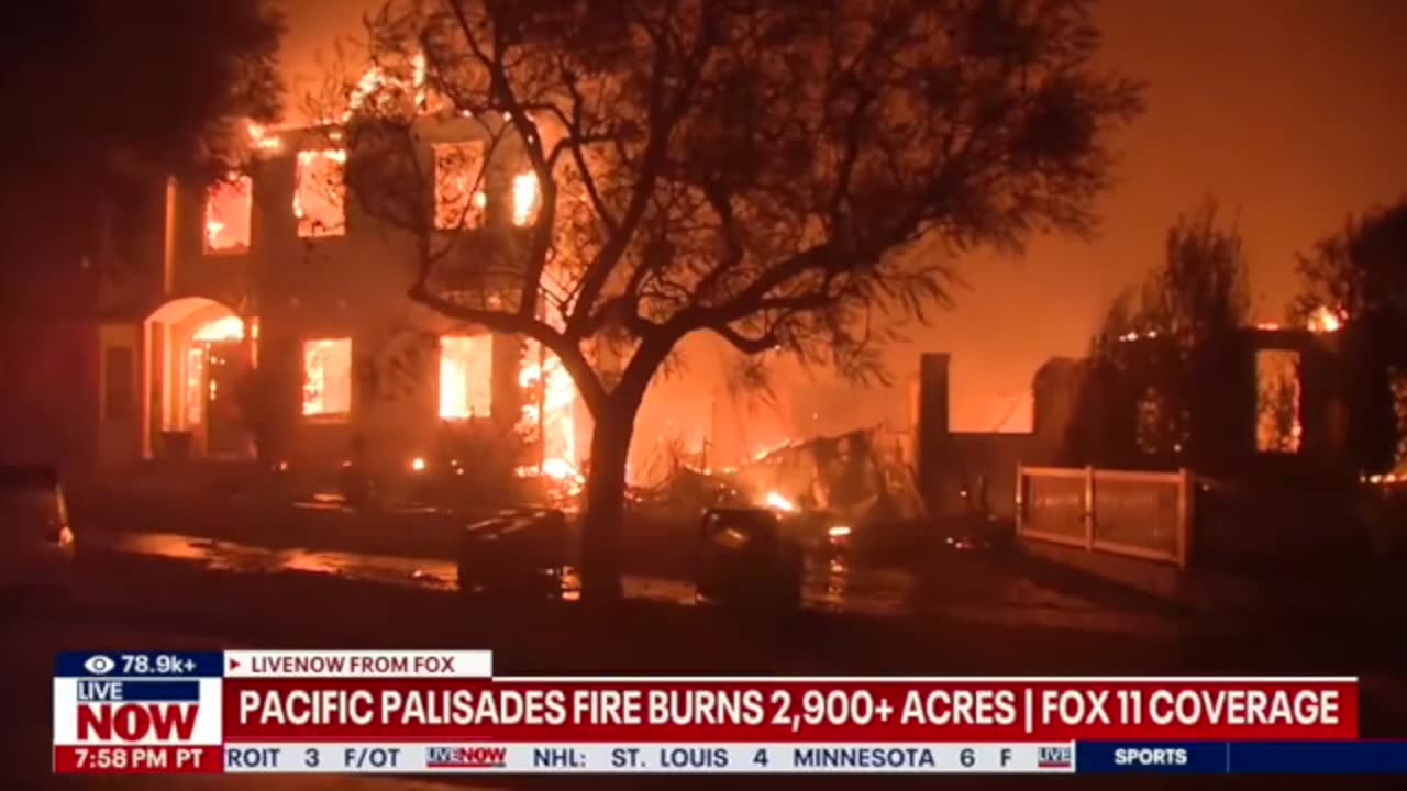 Los Angeles County Fires Update : Cars Bulldozed Off The Streets