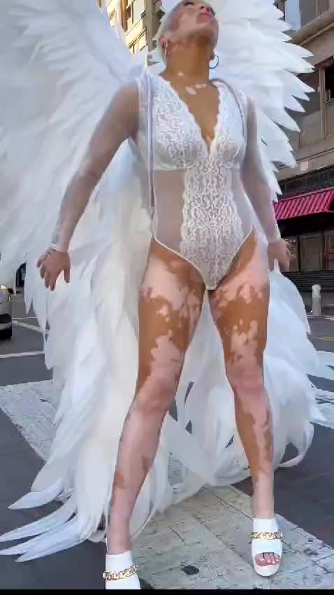 "Boy Turns a Street Girl's Hair into "Princess" – Epic Moment"