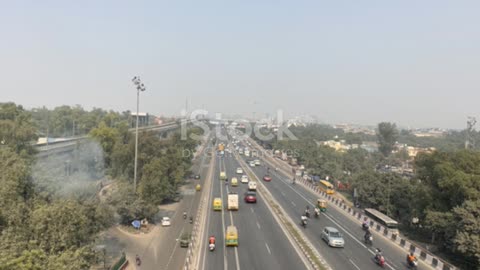 Delhi AQI EXPLAINED in 45s: Who’s Wrong?