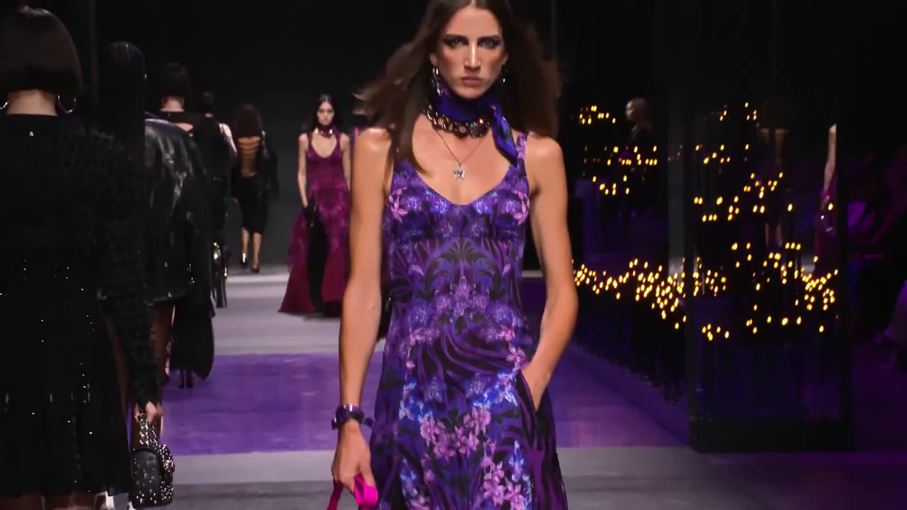 Versace Spring-Summer 2023 Women’s | Fashion Show | Versace