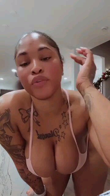 DEFINITELY HOME ALONE 😘