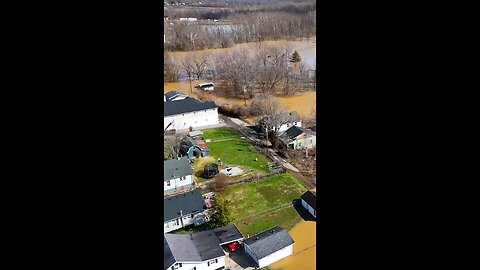 🚨💦 Drone footage reveals devastating Kentucky floods—9 dead, including a child 😢🌊