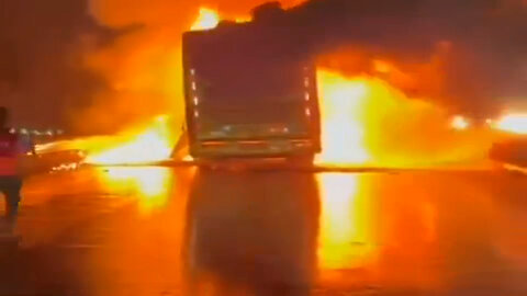 20 personas quemadas vivas en un accidente de autobús en la India