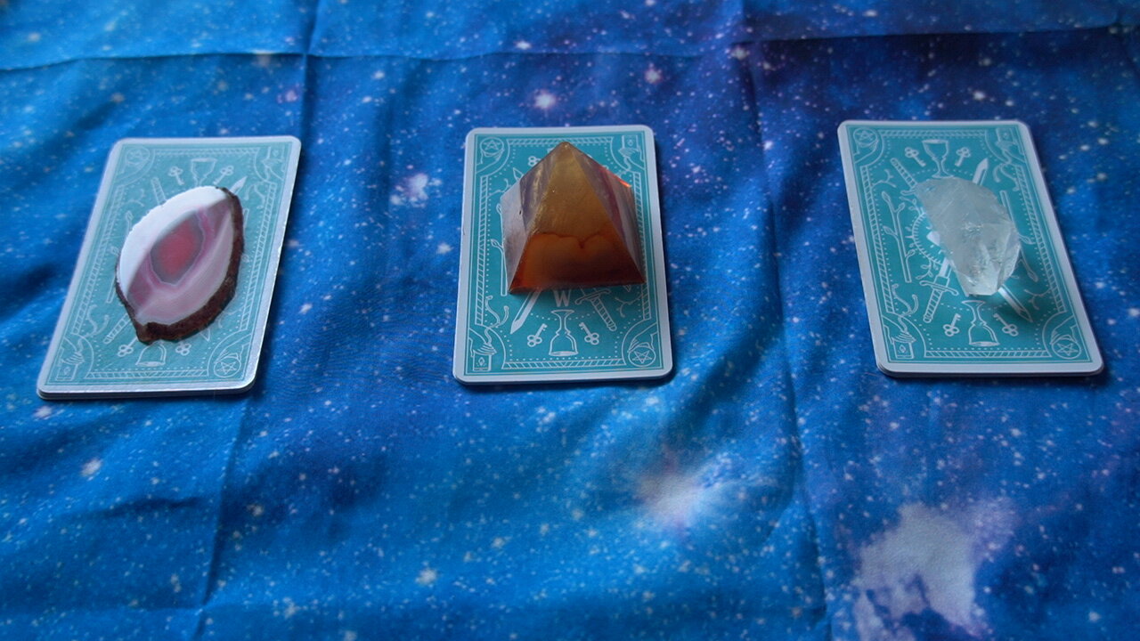 What Does YOUR BOSS Think Of YOU!? ๐ฆนโโ๏ธ๐งโโ๏ธ๐งโโ๏ธ pick a card reading