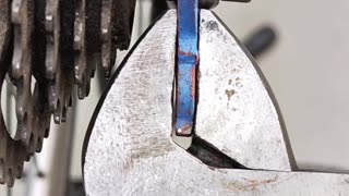 How to quickly align your frame and fix your rear derailleur