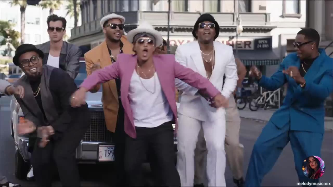 Mark Ronson - Uptown Funk ft. Bruno Mars
