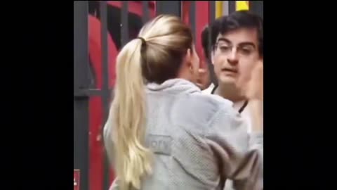 farm 17 Keep an eye on Dudu, keep an eye on Saory – both of them in the thick of it.