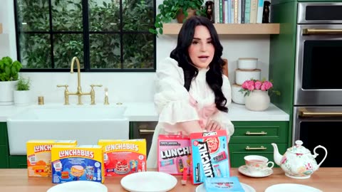 Tried Lunchly... It was MOLDY!(480p)