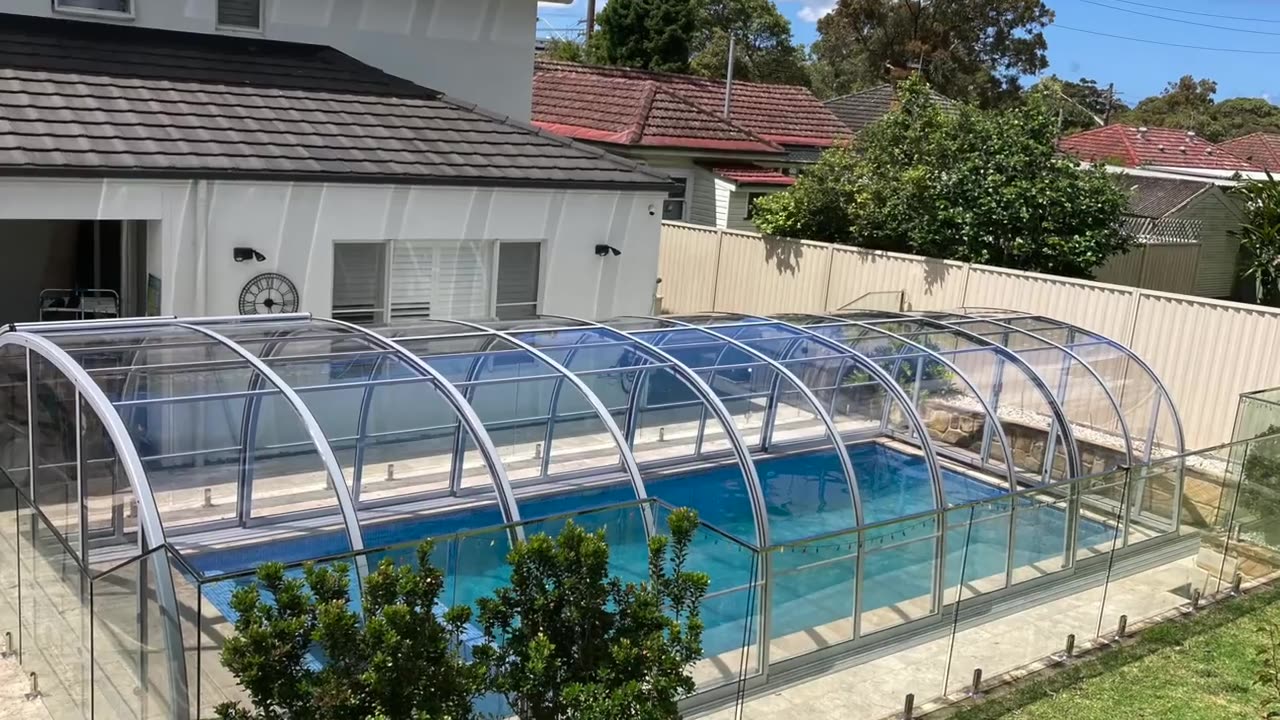 KBL’s Dallas Clear retractable pool enclosure
