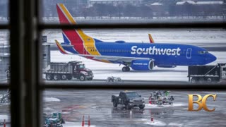 Southwest Airlines pauses corporate hiring, most summer internships to cut costs