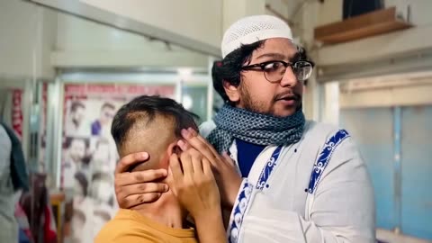 এমন চুলের কাটিং কে কাইটা দিছে...