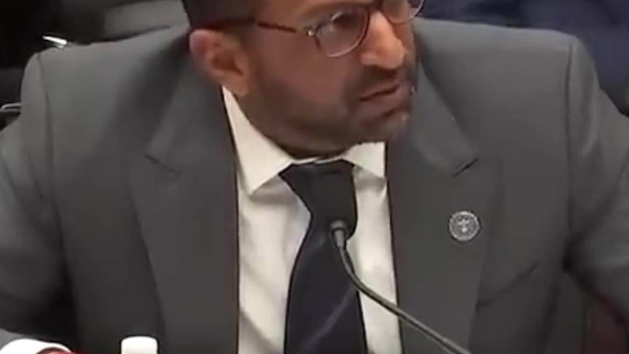 Congressman Ben Cline asks FBI director Patel if the government collects cell phone data