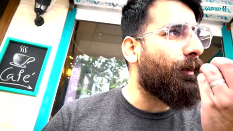 من بلاگر نیستم | I Am Not a Blogger — مستندی متفاوت از دنیای نیکوکاری اینفلوئنسر در ایستاگرام