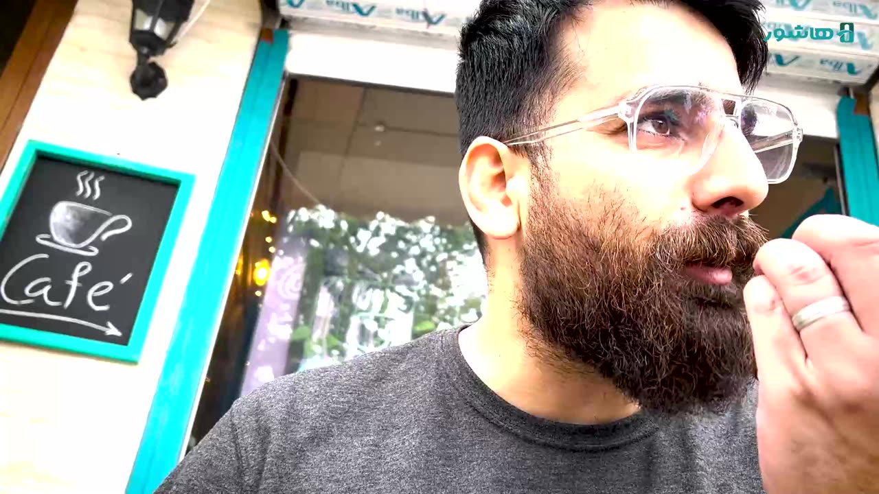 من بلاگر نیستم | I Am Not a Blogger — مستندی متفاوت از دنیای نیکوکاری اینفلوئنسر در ایستاگرام