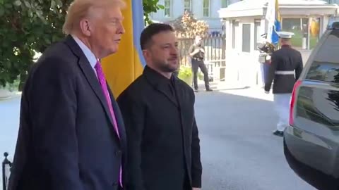 🚨🇺🇸🇺🇦 Trump greets Zelensky at The White House and this time he’s actually wearing a suit
