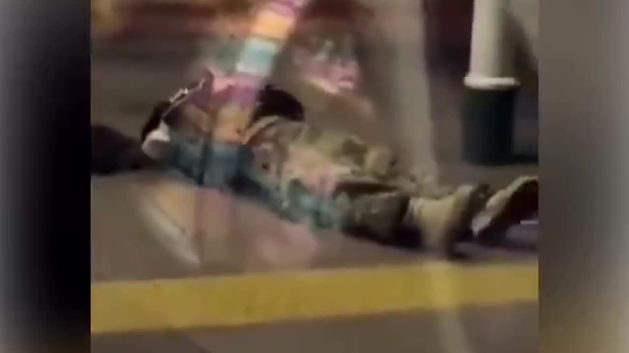 OPEN BOARDERS 🇬🇧