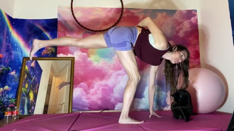 Groove & Flow: Yoga with a Playful Twist! #everydamnday @TheMFingCOO