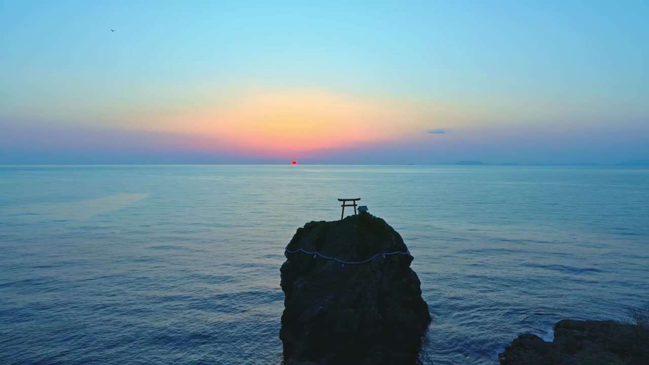 Sunset by the Sea 🌅 | Relaxing Ocean Waves & Seagull Sounds for Sleep, Meditation & Calm