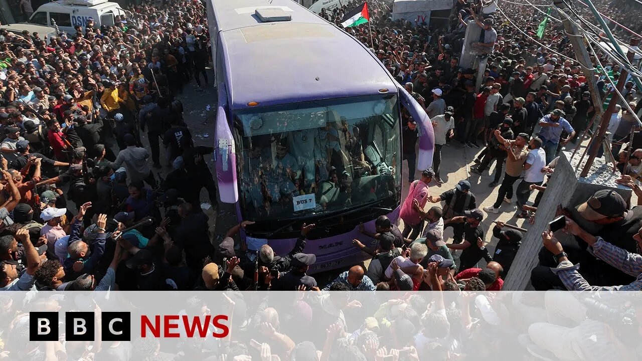 Almost 2,000 Palestinian prisoners and detainees return to Gaza and West Bank | BBC News