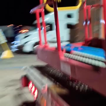 Wow she's a beaut #ourtruckinglife #reallifetruckers #trucking #truckinlifestyle