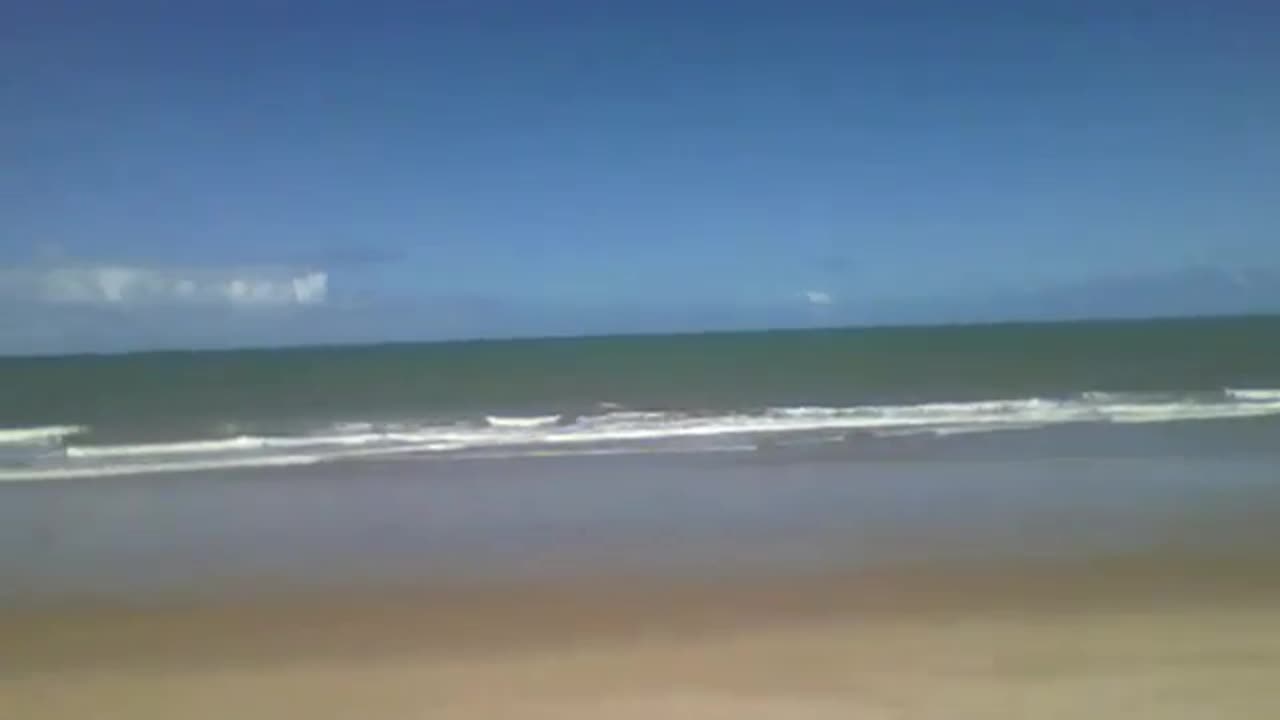 A view of the open sea on the beach, very extensive around the coast [Nature & Animals]